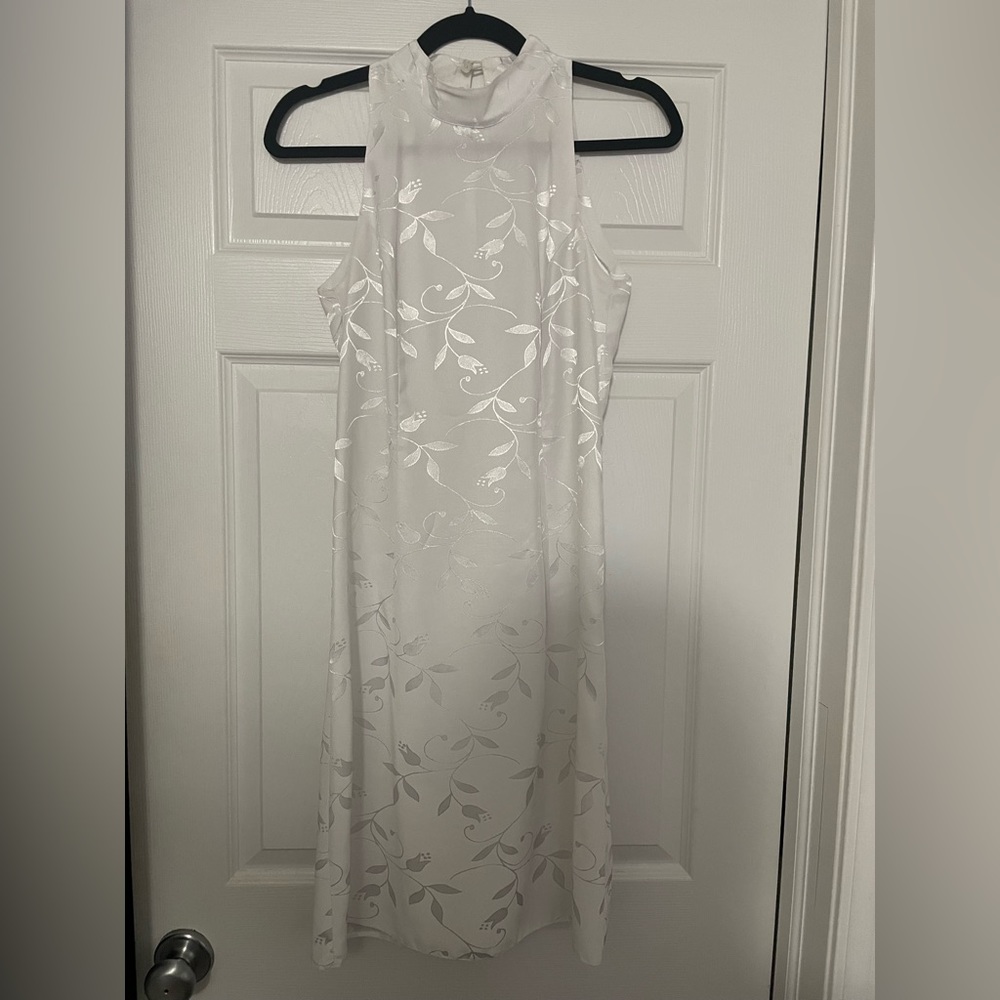 Slim fit white dress